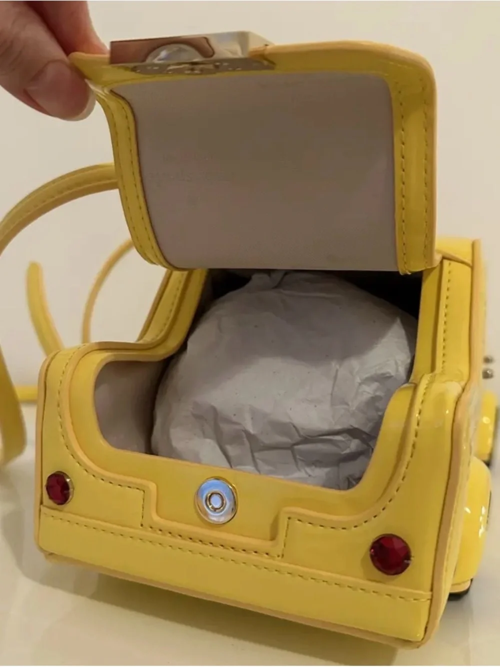 Kate Spade Novelty Taxi Bag, NWT and bag charm - Picture 5 of 9